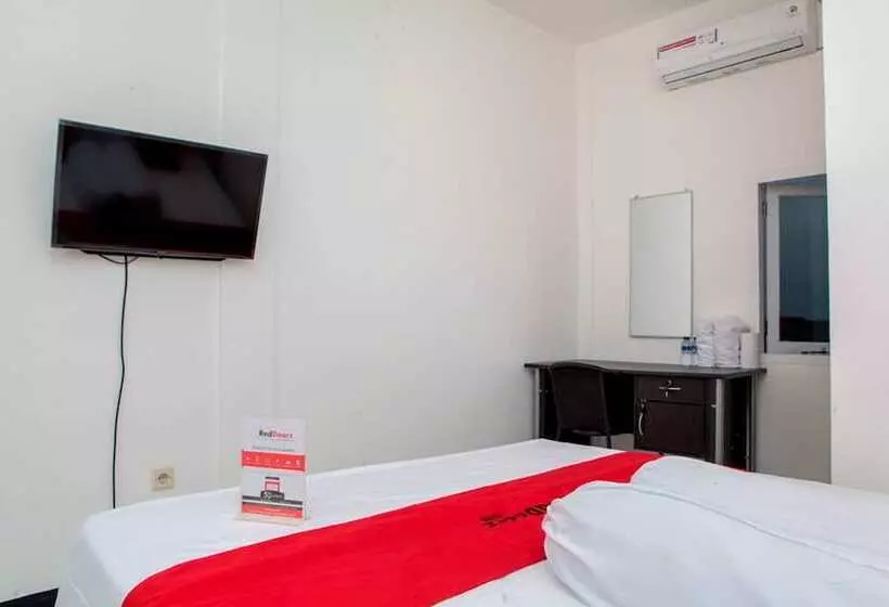 Majatalo Reddoorz Near Telkom Corporate University