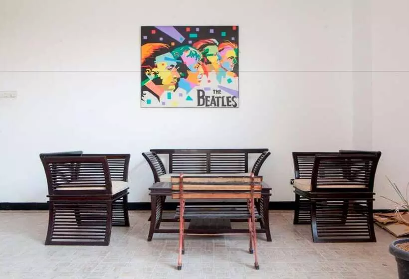 Majatalo Reddoorz Near Telkom Corporate University