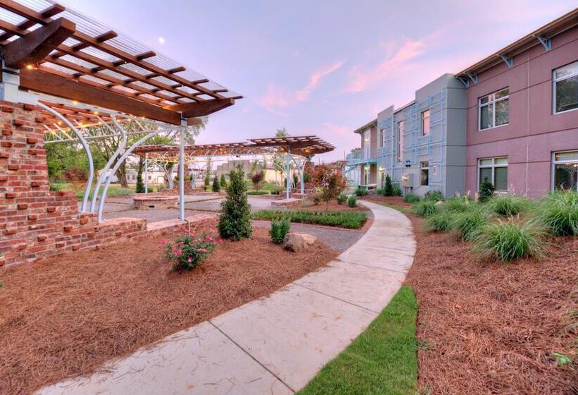 The Crash Pad   An Uncommon Hostel