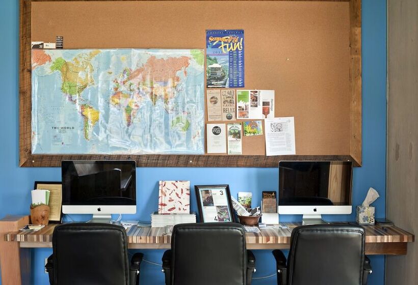 The Crash Pad   An Uncommon Hostel