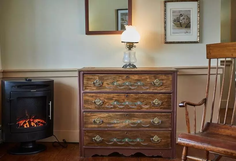 Aamiaismajoitus (B&B) The Featherbed Inn