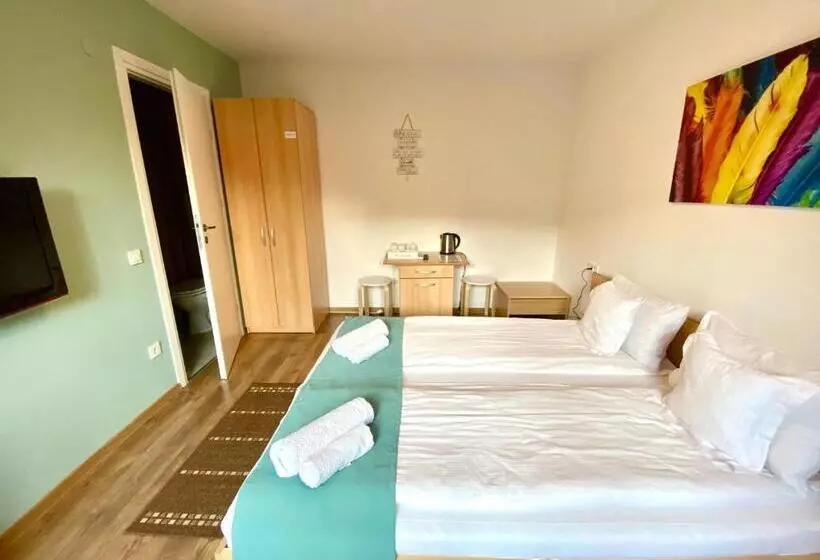 Cristi S Rooms   Pensiune