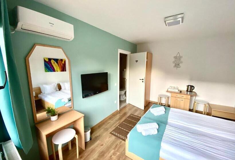 Cristi S Rooms Pensiune