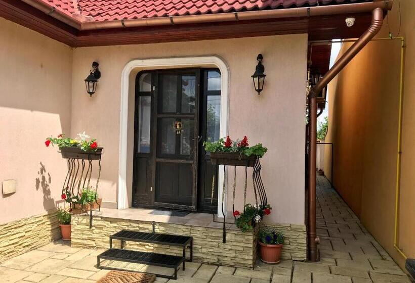 Cristi S Rooms Pensiune