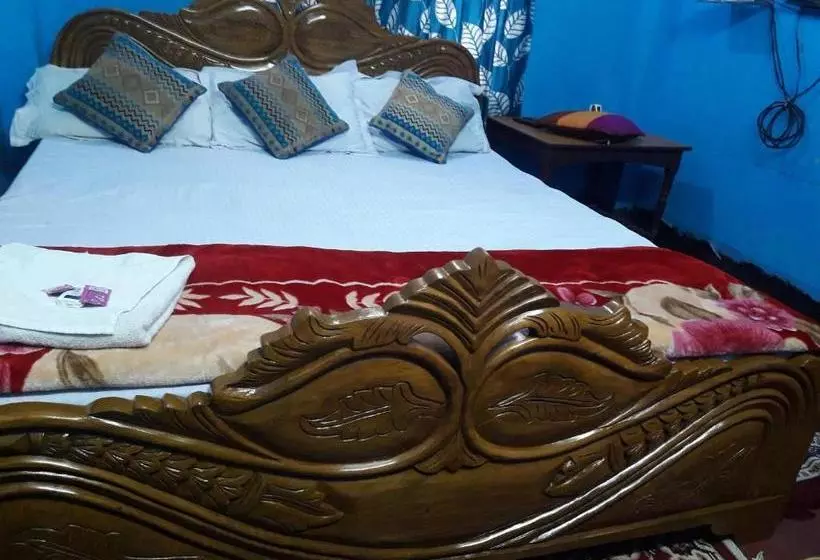 ペンション Kiran Guest House