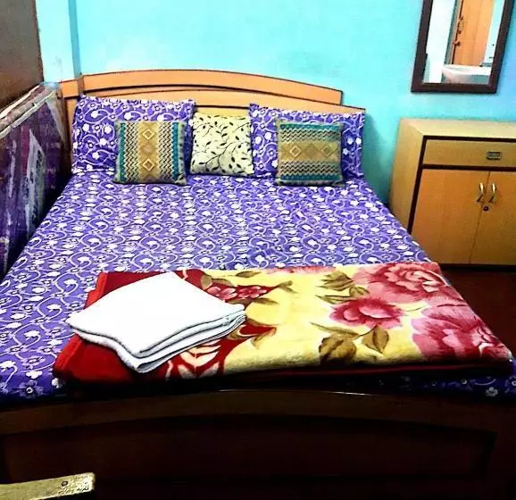 ペンション Kiran Guest House