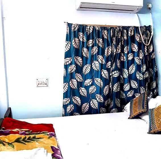 بنسيون Kiran Guest House