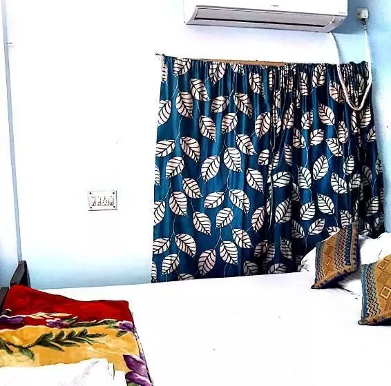 ペンション Kiran Guest House