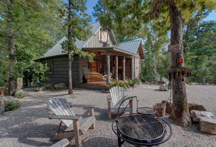 تختخواب و صبحانه Fox Pass Cabins