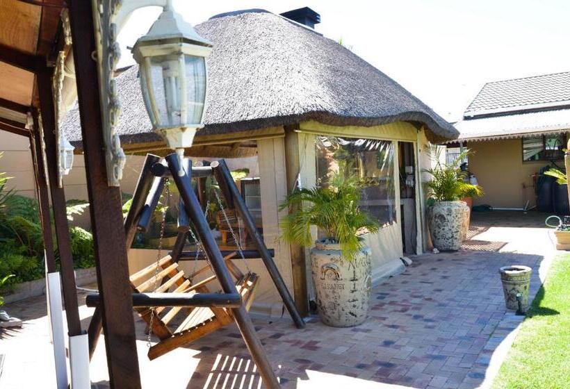 Пансион De Helling Self Catering