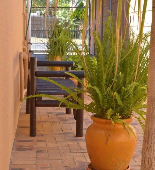 Пансион De Helling Self Catering