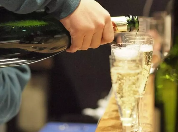 پانسیون Guesthouse Hostel Mangetak ゲストハウス マングタック広島