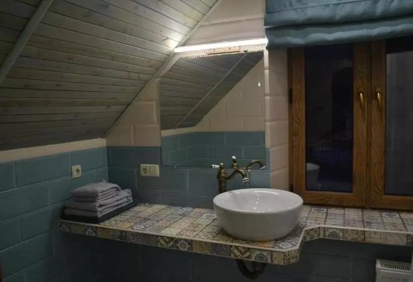 Majatalo Romantic Guest House