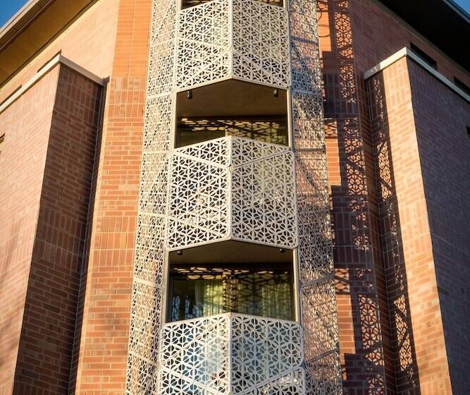 The Elizabeth Hotel, Autograph Collection