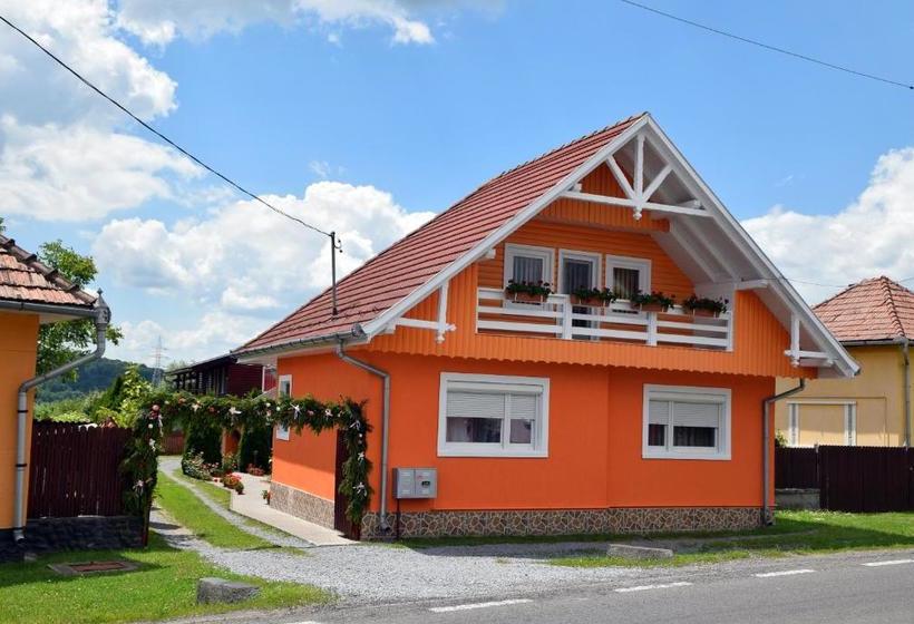 פנסיון Casa De Vacanță Orsi