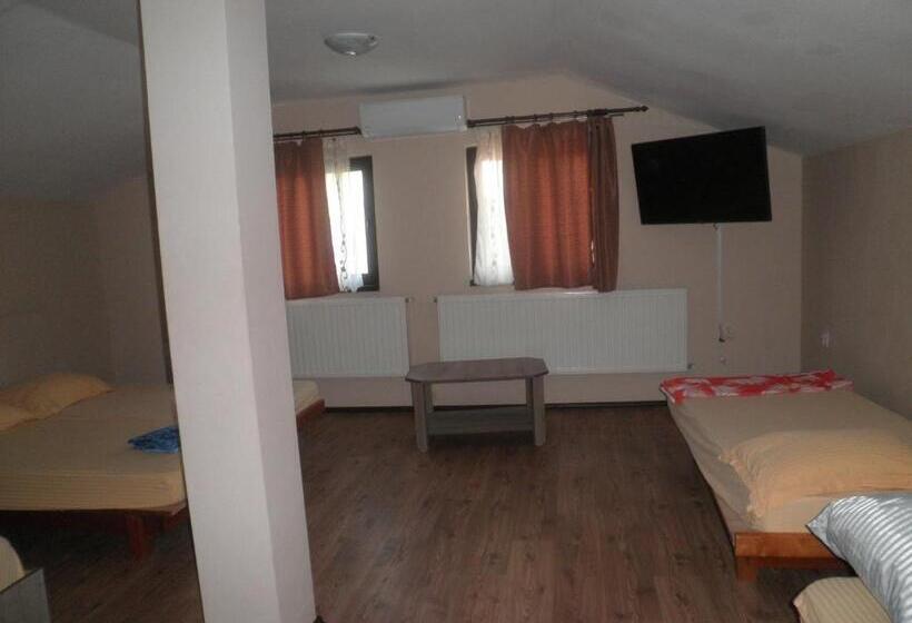 پانسیون Casa Didina