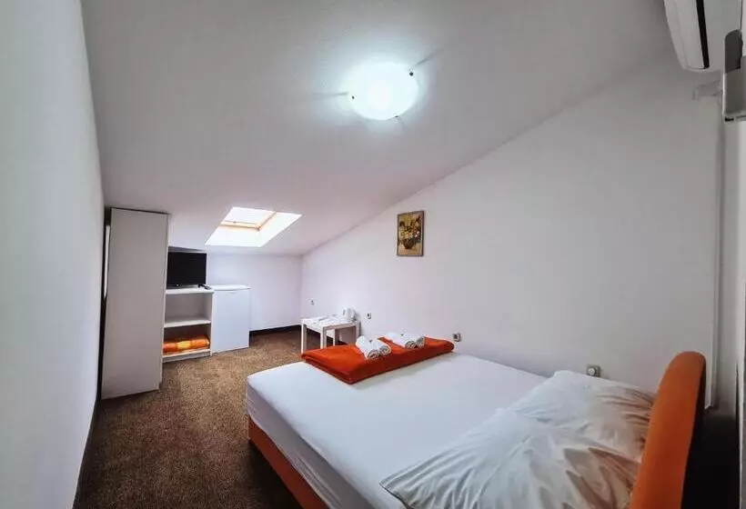 پانسیون Guest House Davorka