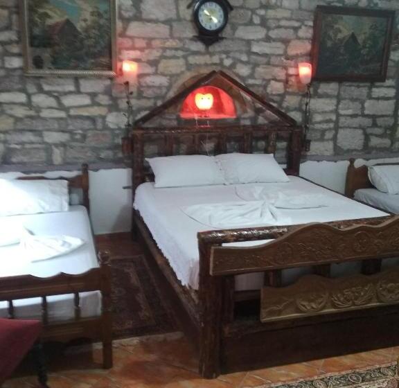 پانسیون Karafil Guesthouse