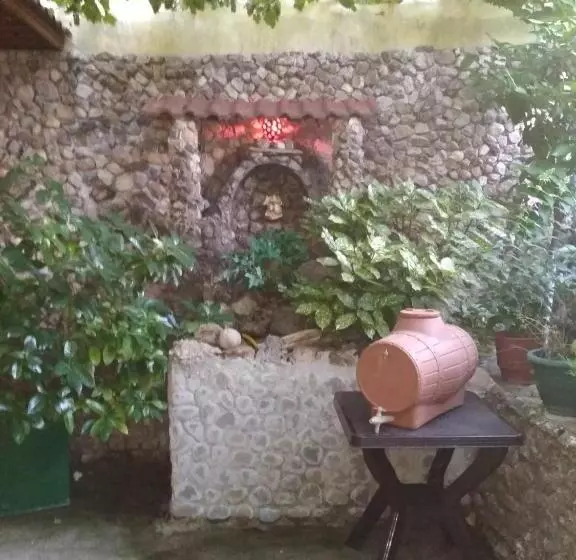 ペンション Karafil Guesthouse