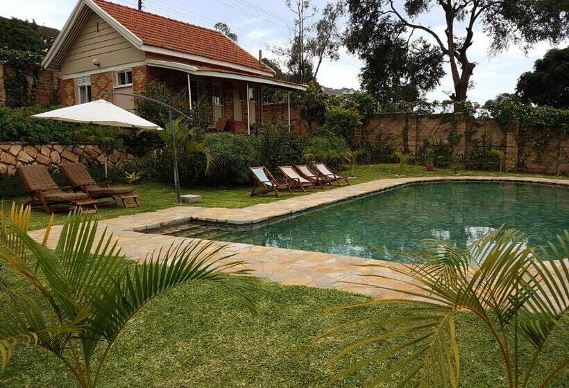 پانسیون Pineapple Guest House Entebbe