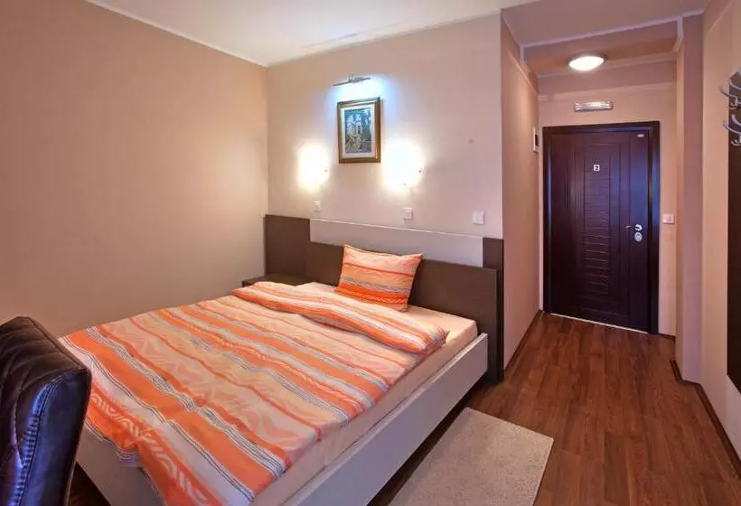 پانسیون Guesthouse Vitez