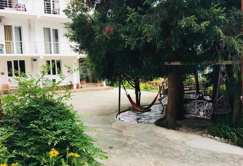 Pension Rezo's House