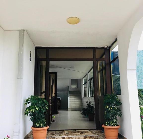 Pension Rezo's House