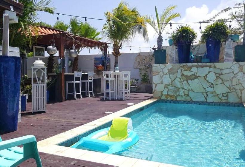 پانسیون Sandcastle Beach Apartments