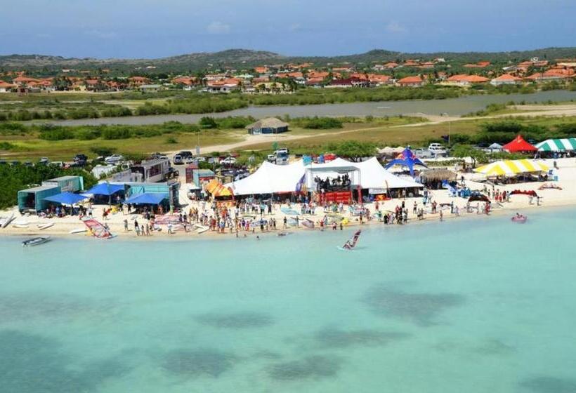 پانسیون Sandcastle Beach Apartments