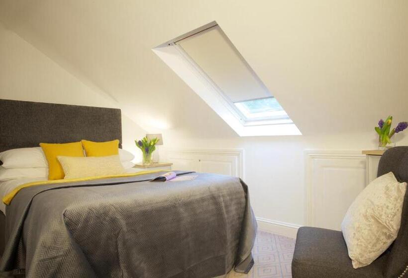 بنسيون Westport Heights