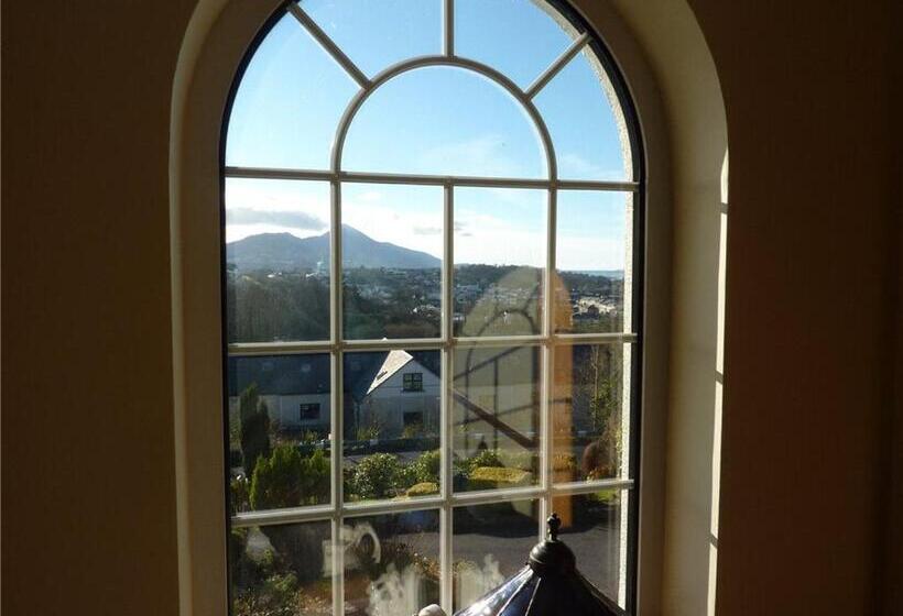 بنسيون Westport Heights