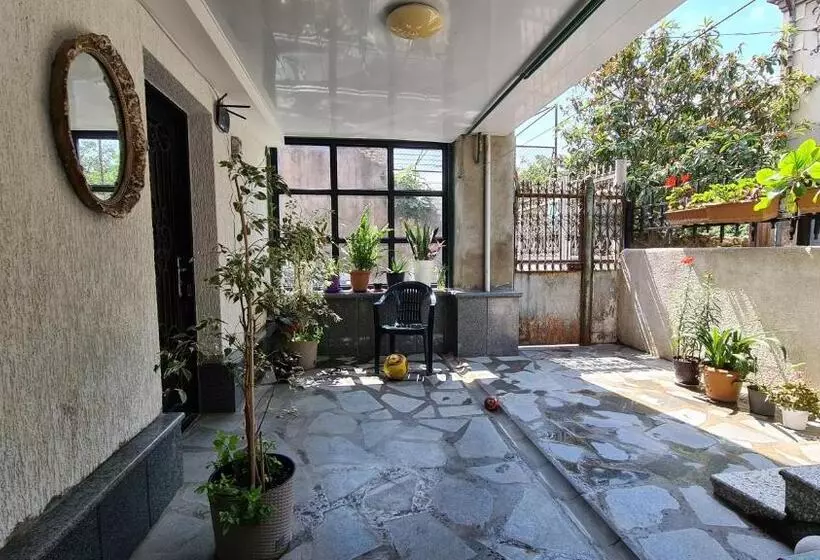 پانسیون Guest House Panda