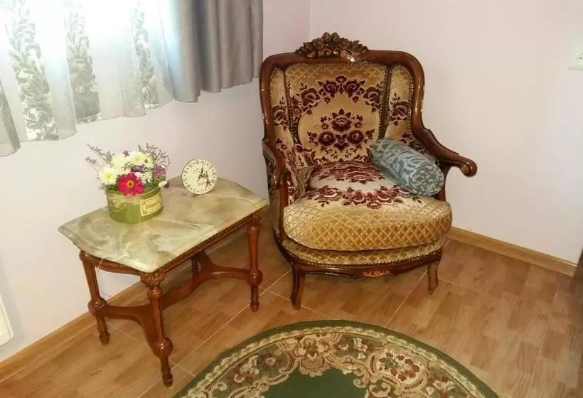 پانسیون Guest House Panda
