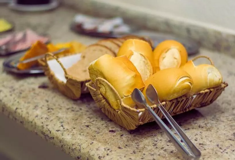 Majatalo Pousada Jofisa Caraguá