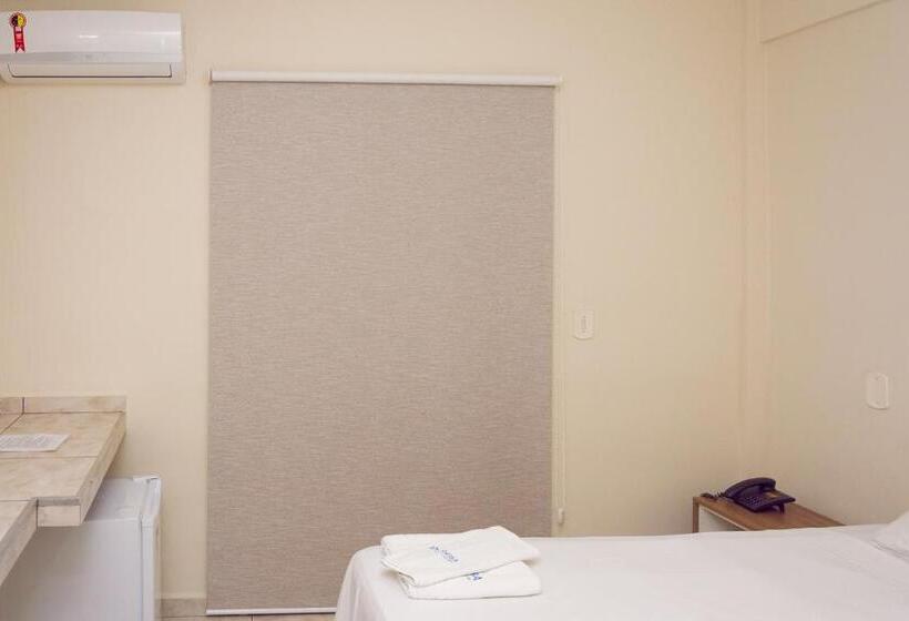 פנסיון Pousada Jofisa Caraguá