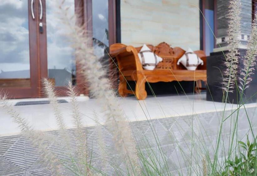 بنسيون 221 House Ceningan