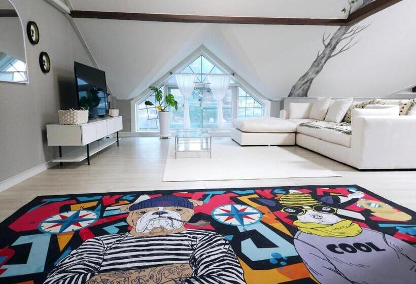 بنسيون Canada Sunset Village