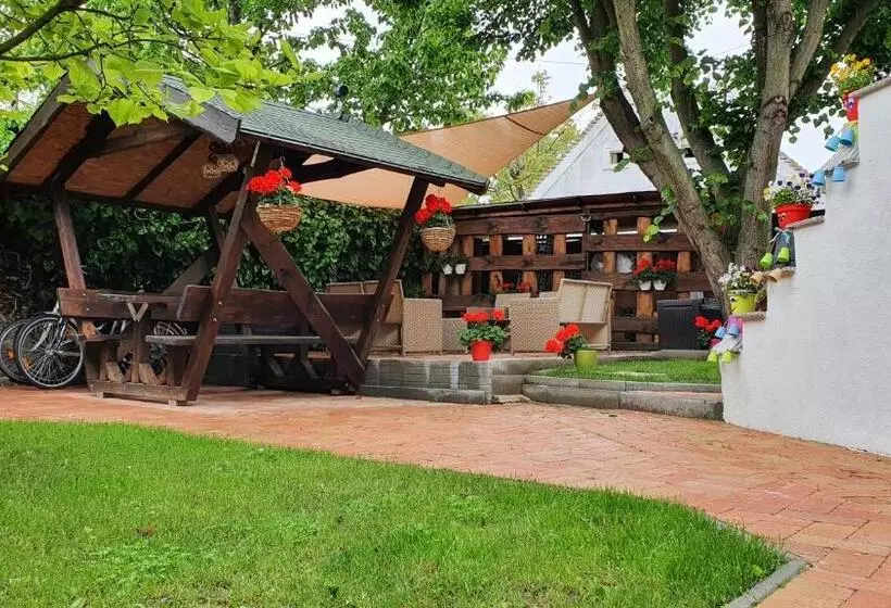 Majatalo Fruzsi Vendégház