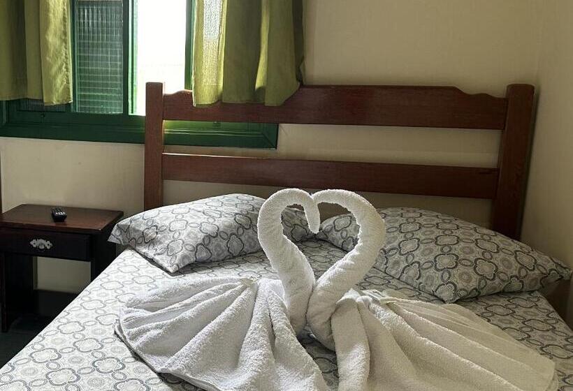 پانسیون Suítes Casa Rosada