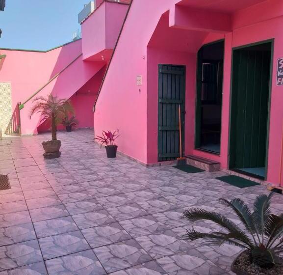 پانسیون Suítes Casa Rosada