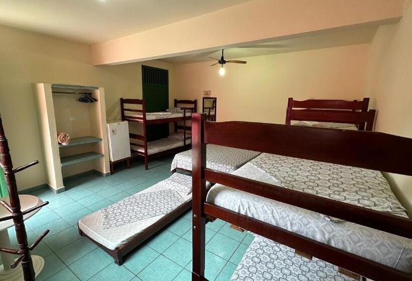 پانسیون Suítes Casa Rosada