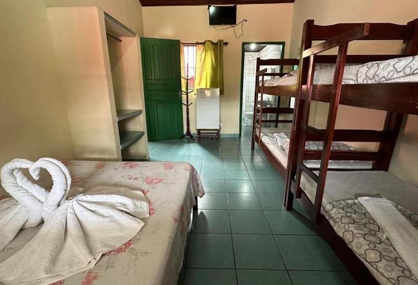 پانسیون Suítes Casa Rosada