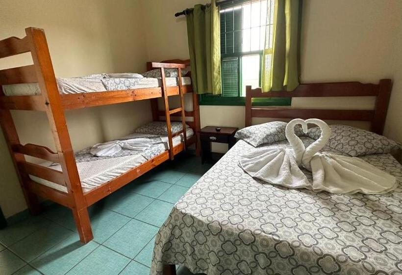 پانسیون Suítes Casa Rosada