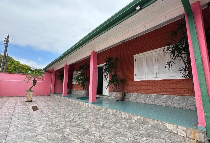 پانسیون Suítes Casa Rosada