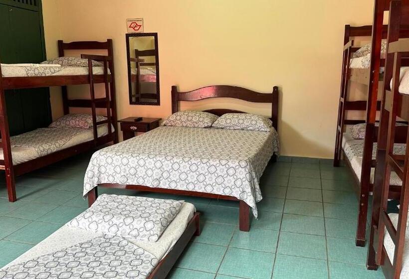 پانسیون Suítes Casa Rosada