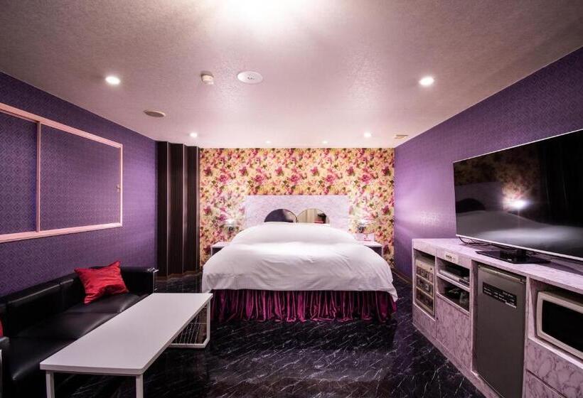 בית מלון כפרי Koriyama Flower Style