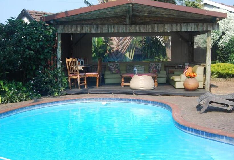 פנסיון De Charmoy Riverside