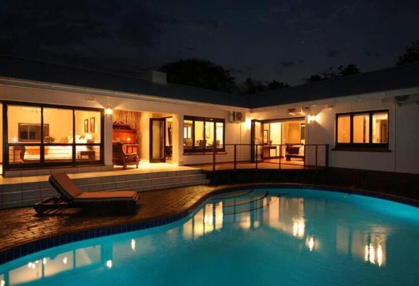 פנסיון De Charmoy Riverside