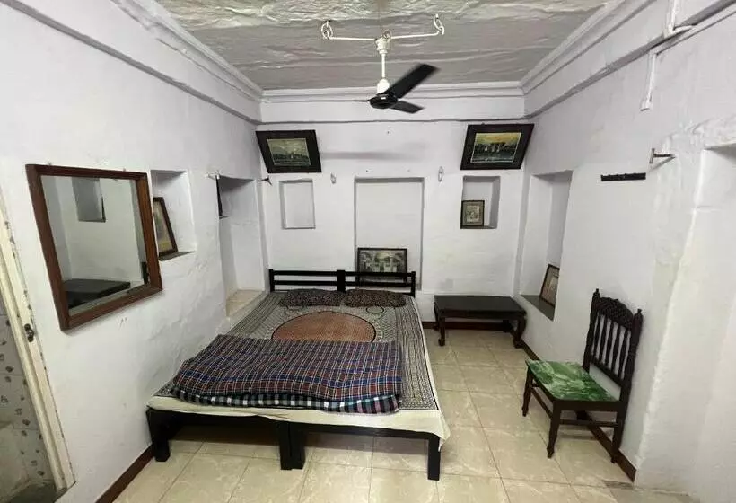 Majatalo Nukkad Guest House