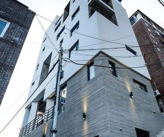 پانسیون Morning Dew Guesthouse